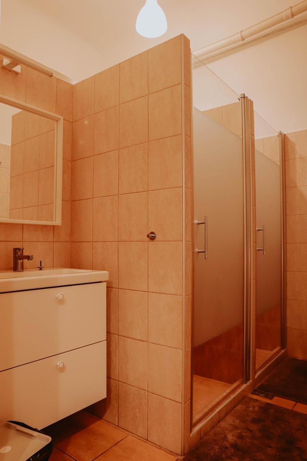 Rooms For Rent In Centre Budapest Eksteriør billede