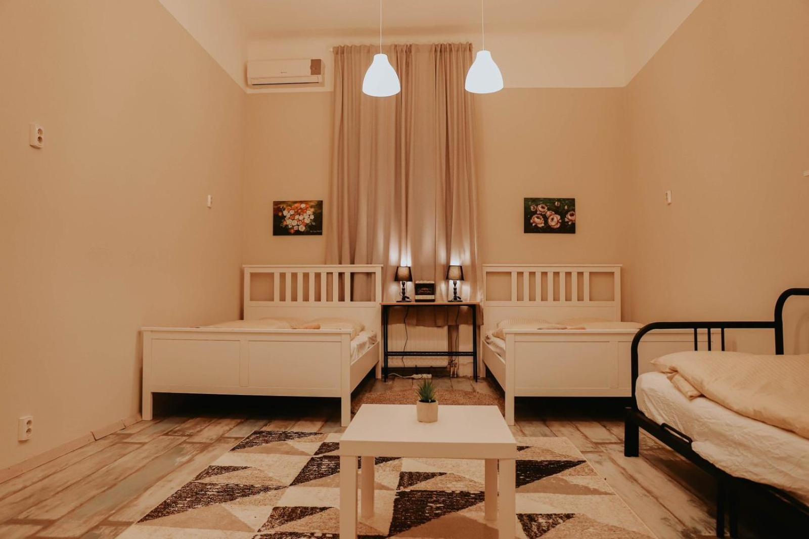 Rooms For Rent In Centre Budapest Eksteriør billede