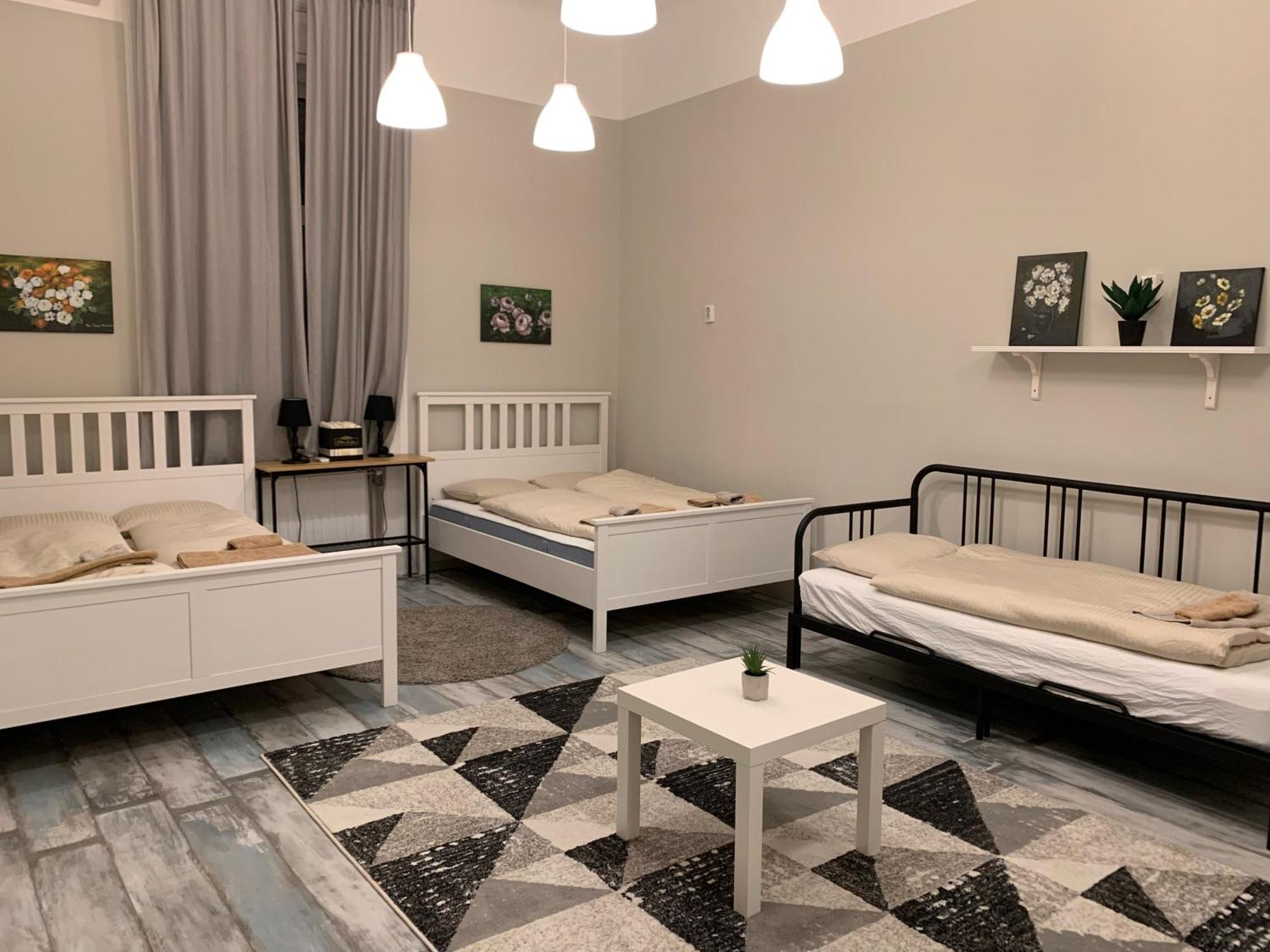 Rooms For Rent In Centre Budapest Eksteriør billede